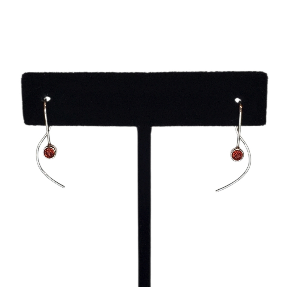 Peter James Sterling Silver & Garnet Minimalist Threader Treble Clef Earrings